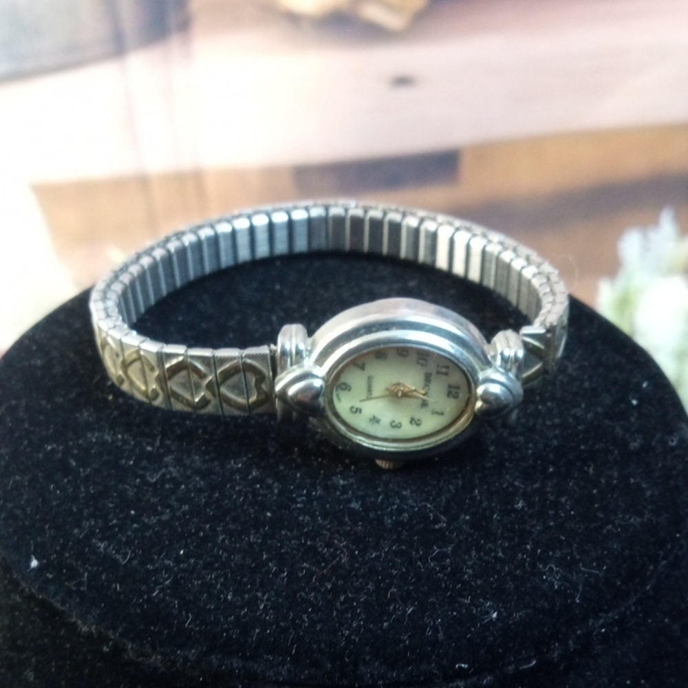 💍 Decade Silver Women's Watch